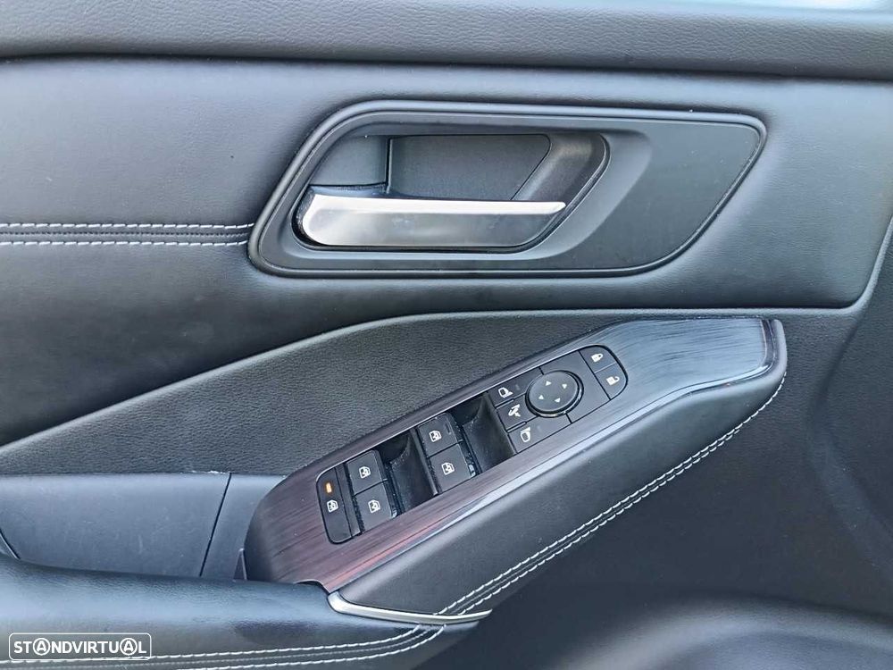 Nissan Qashqai 1.3 DIG-T N-Connecta Xtronic — fotografia 12