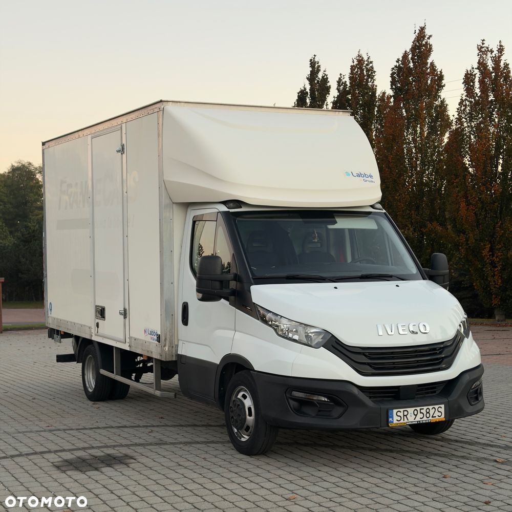 Iveco Daily 2022 photo 3
