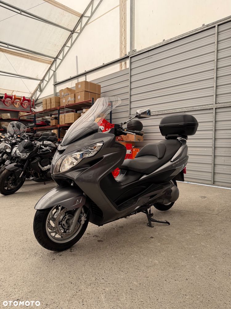 Suzuki Burgman - 3