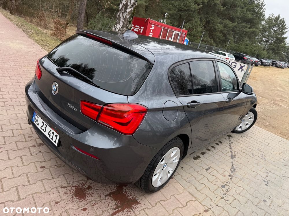 BMW Seria 1 - 16