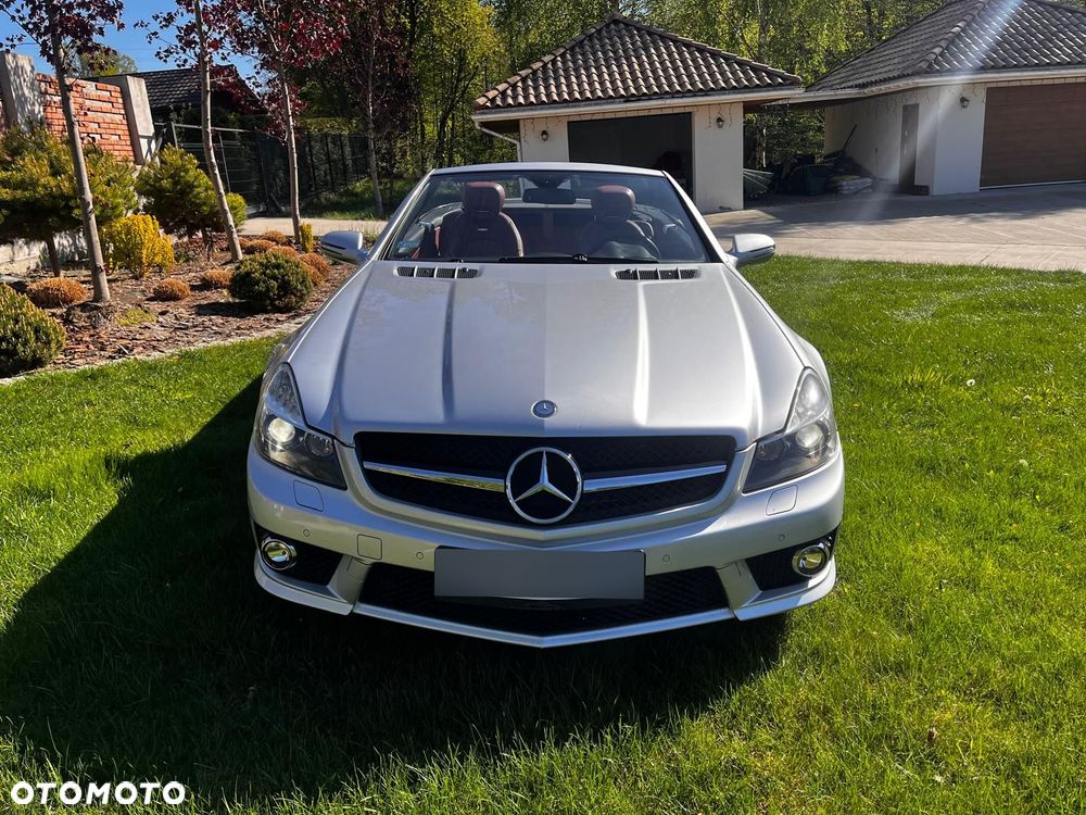 Mercedes-Benz SL 63 AMG - 11