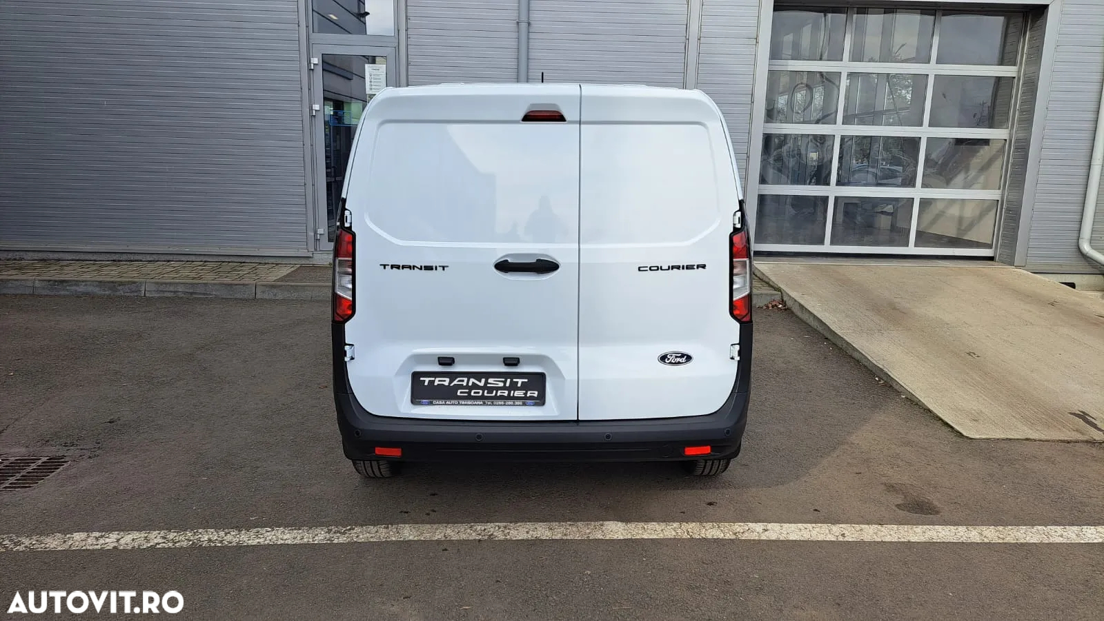 Ford NEW TRANSIT COURIER - 12
