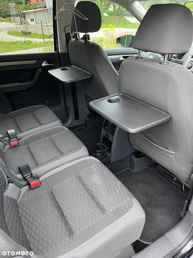 Volkswagen Touran 1.9 TDI DPF Highline DSG - 12