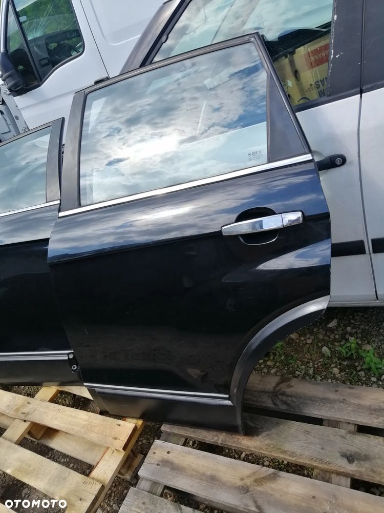 Chevrolet Captiva C100 drzwi kompletne kod lakieru 19U Black Mica bez korozji EU - 19