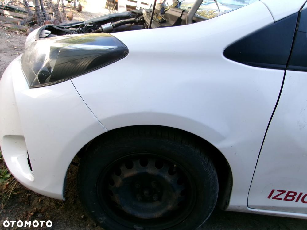 BŁOTNIK L.P TOYOTA YARIS III  11-20   040 - 1