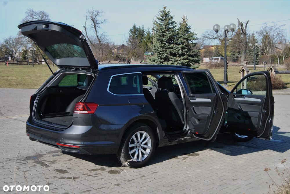 Volkswagen Passat Variant 1.5 TSI OPF DSG Comfortline - 23