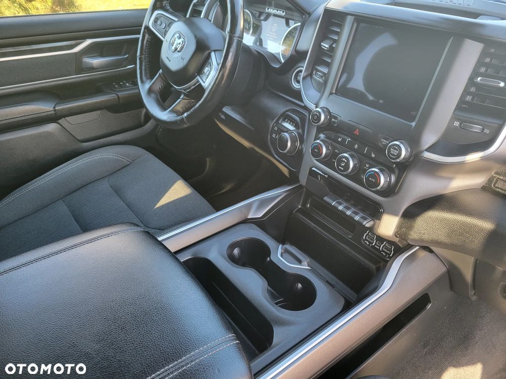 RAM 1500 Crew Cab Shortbed Bighorn - 13