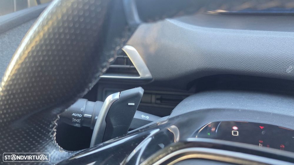 Peugeot 5008 1.6 BlueHDi GT Line EAT6 - 39