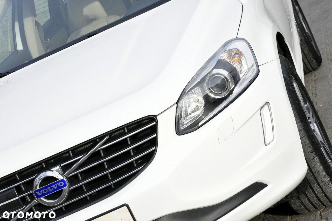 Volvo XC 60 D4 Drive-E Momentum - 25
