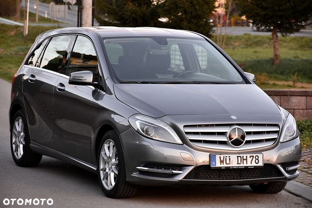 Mercedes-Benz Klasa B 180 BlueEFFICIENCY Edition Style - 1