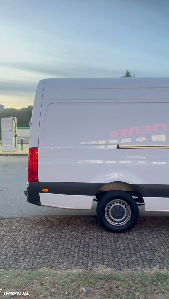 Mercedes-Benz Sprinter - 13