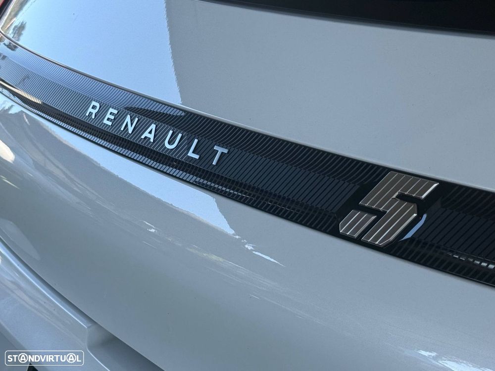 Renault 5 E-Tech 52 kWh Techno Autonomia Conforto - 18