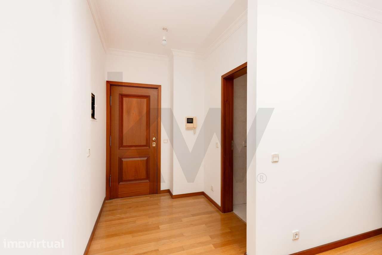 T2 no Solum: 95m2 com Varanda e Garagem - Grande imagem: 4/17