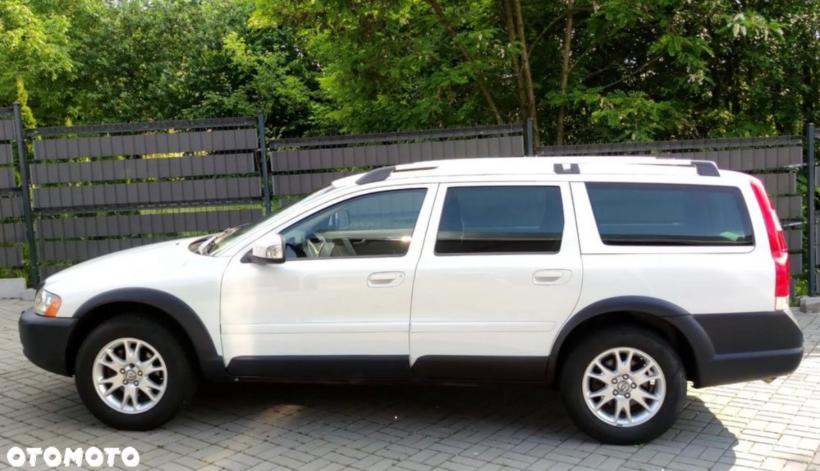 Volvo XC 70 AWD Momentum - 5