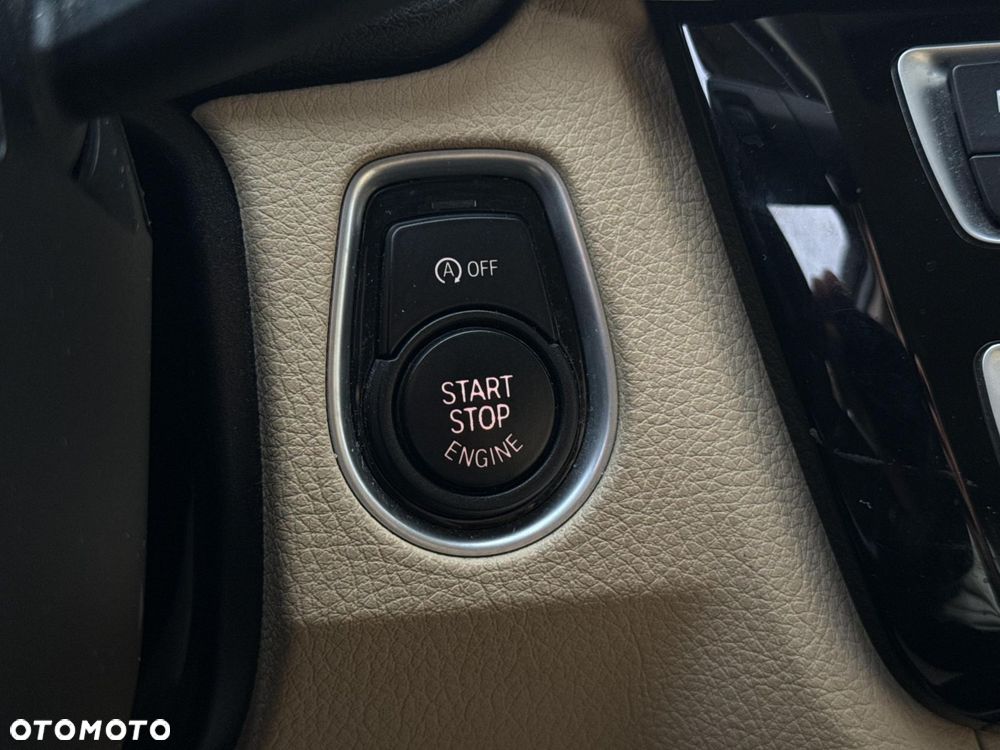 BMW Seria 3 320i GPF Advantage - 24