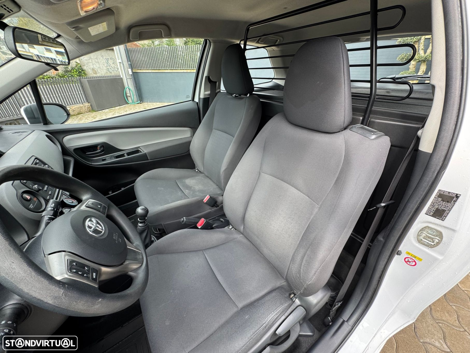 Toyota Yaris - 6