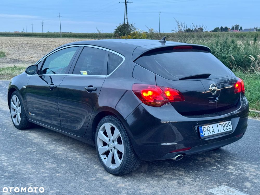 Opel Astra 2.0 CDTI Sport S&S - 9