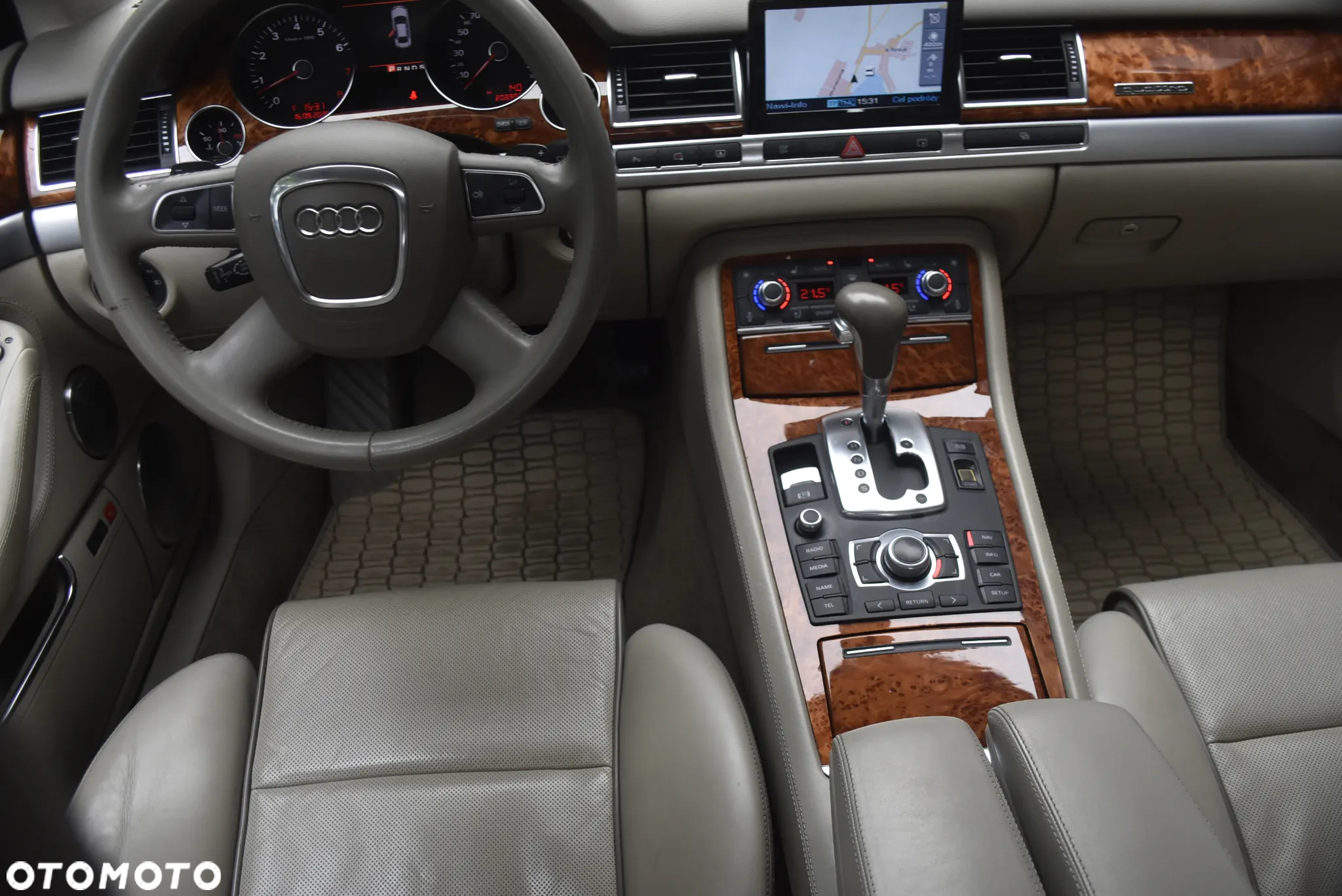 Audi A8 6.0 quattro Langversion - 21