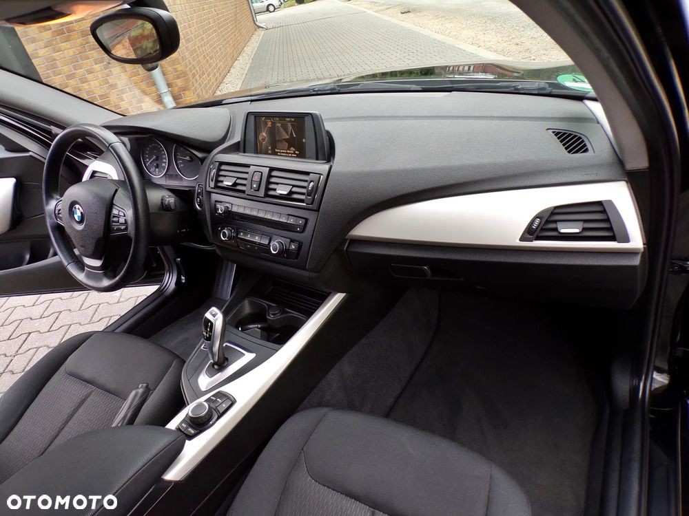 BMW Seria 1 116i - 16