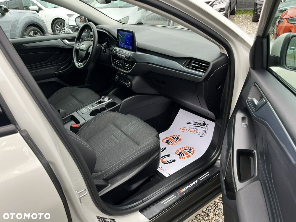 Ford Focus 1.0 EcoBoost Active Business - 8