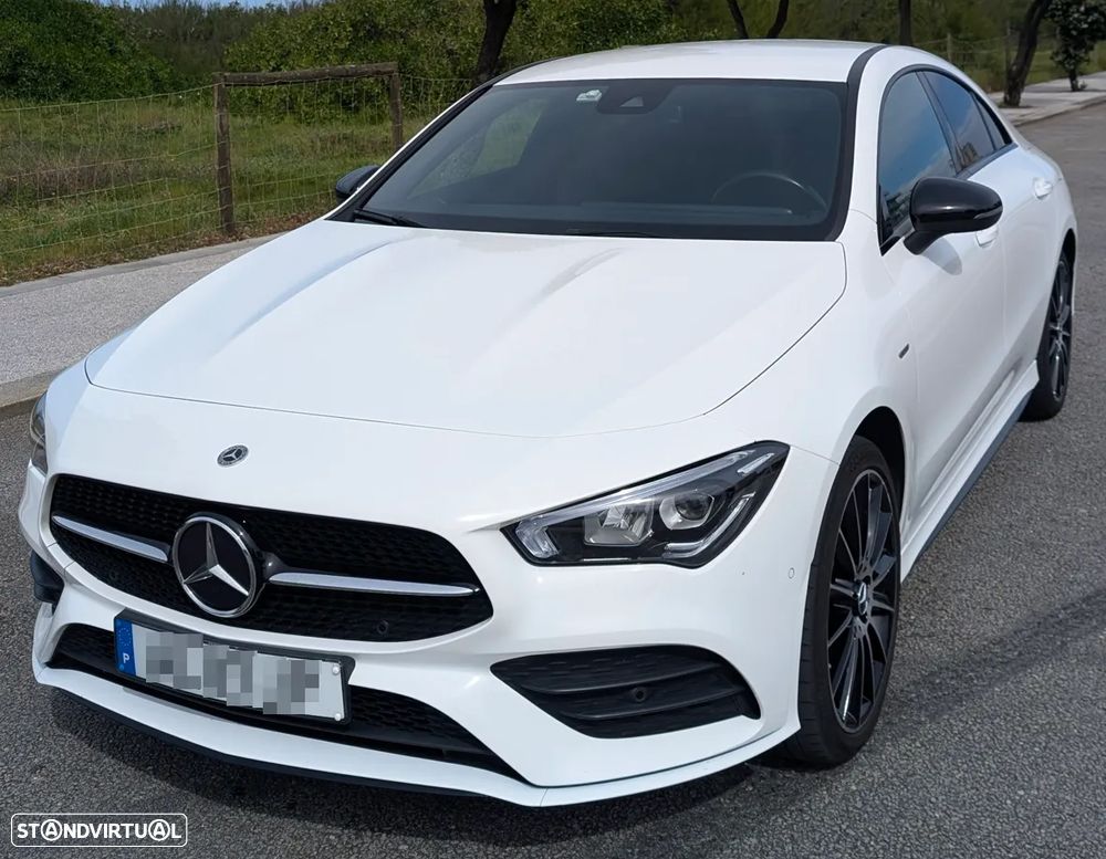 Mercedes-Benz CLA 250 e AMG Line - 4