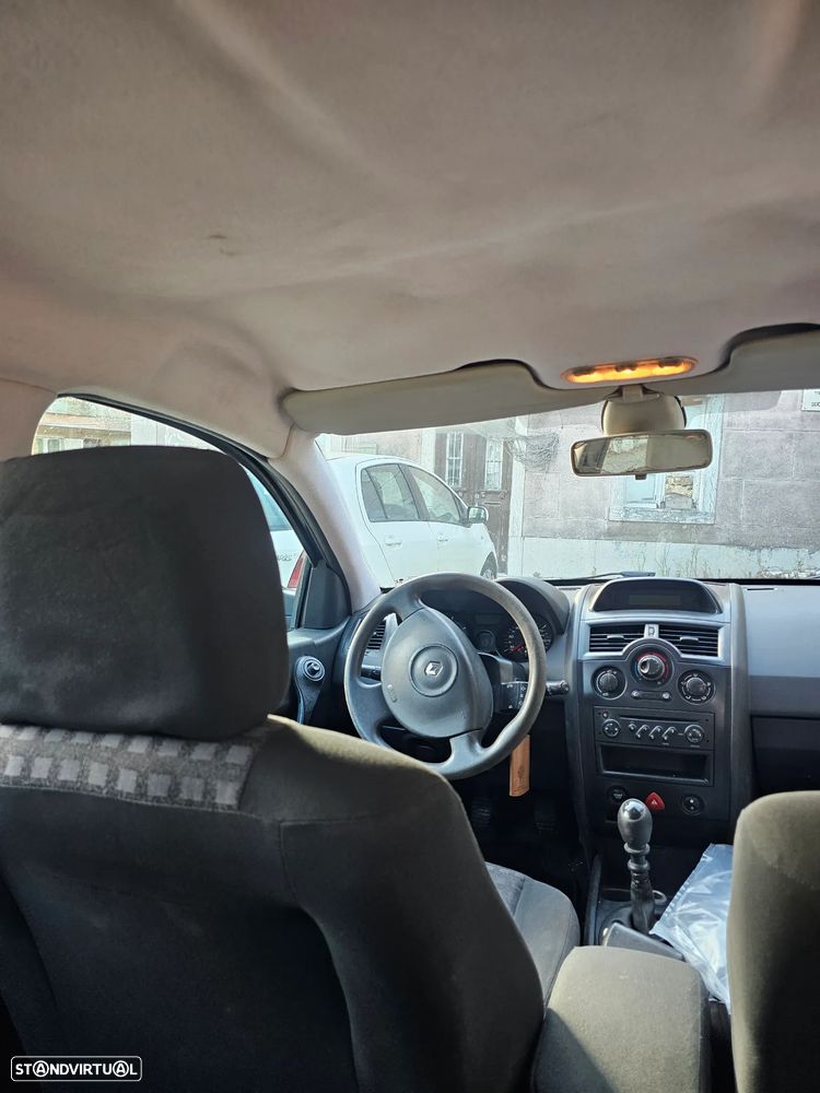 Renault Mégane 1.5 dCi Confort - 7