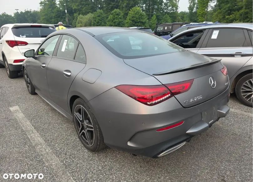 Mercedes-Benz CLA 250 4Matic 7G-DCT AMG Line - 5