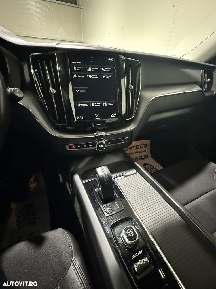 Volvo XC 60 B4 MHEV Momentum - 11