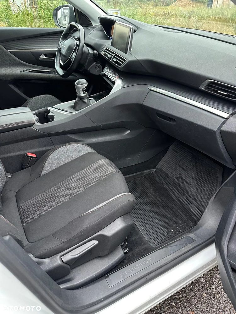 Peugeot 3008 - 10