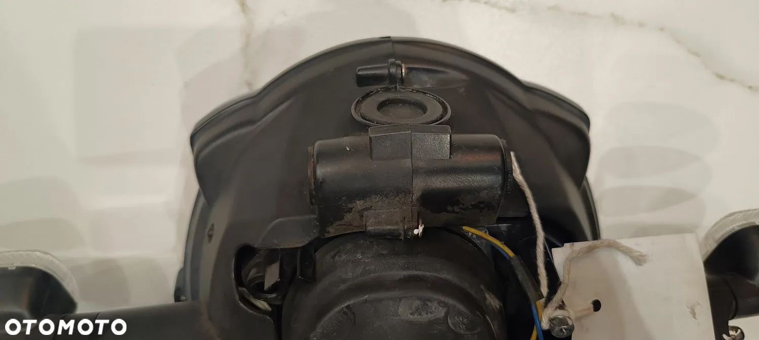 APRILIA MANA 850 REFLEKTOR LAMPA OSŁONA PRZÓD KOMPLET 2008 - 10