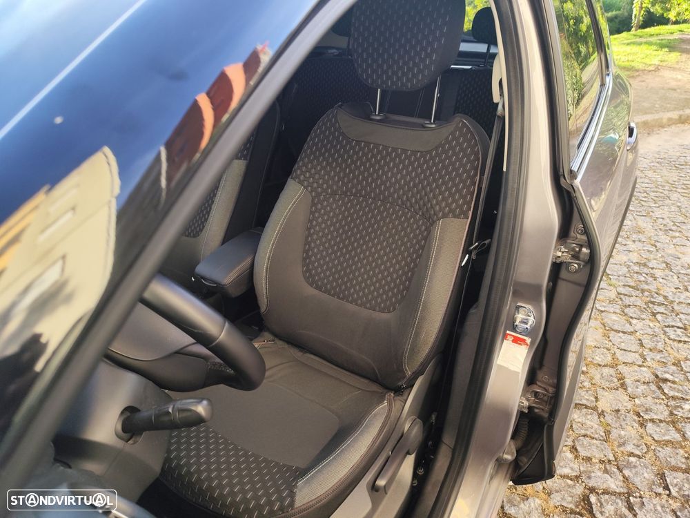 Renault Captur 0.9 TCE Exclusive - 21