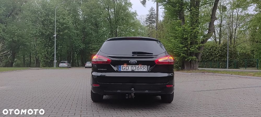 Ford Mondeo 2.0 TDCi Ambiente - 3