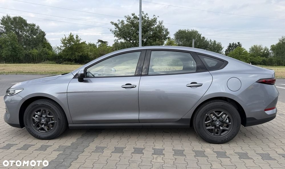 BYD Qin - 4