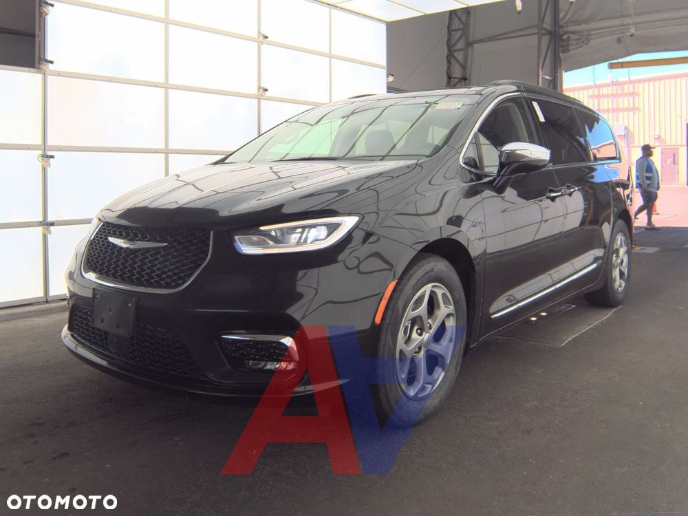 Chrysler Pacifica - 3