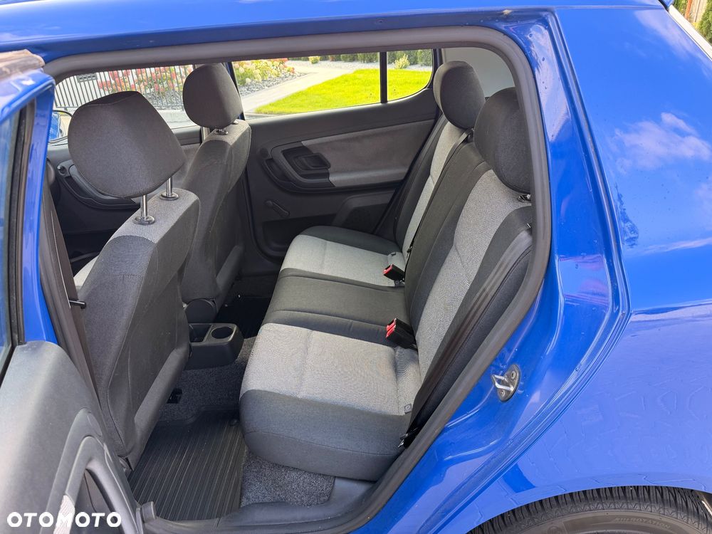 Skoda Fabia 1.2 HTP Ambiente - 8