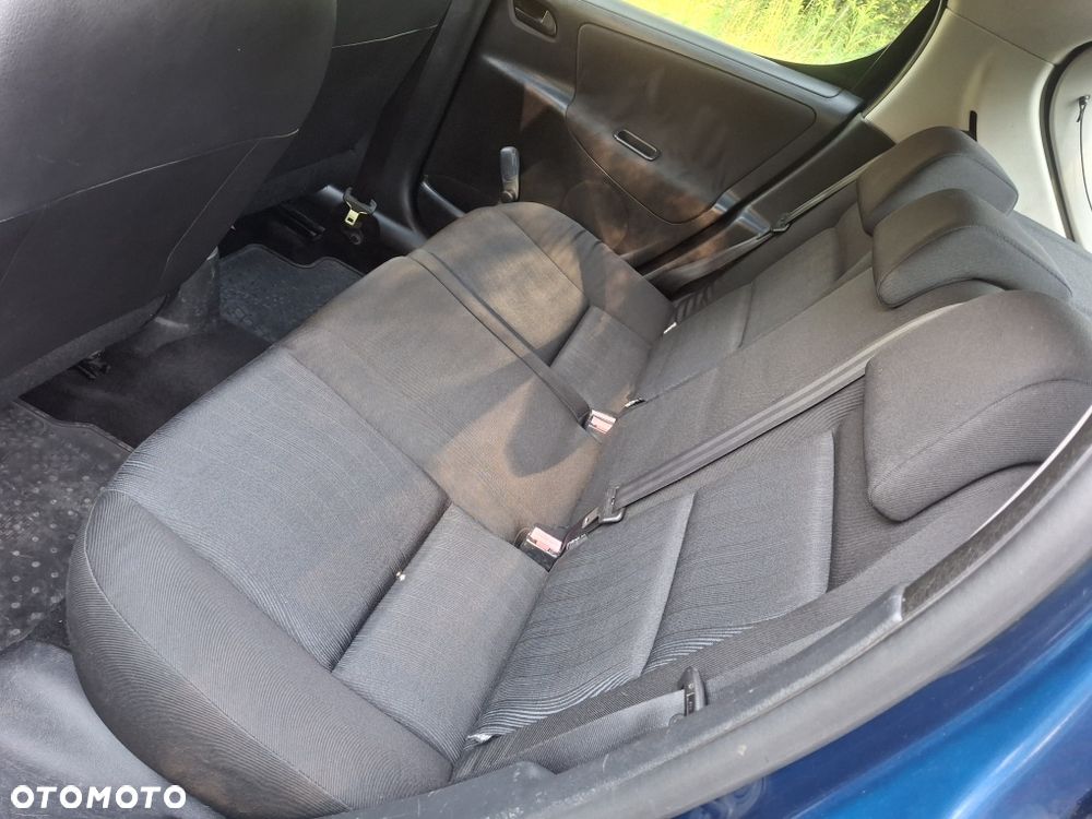 Peugeot 207 - 6