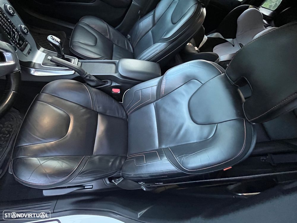 Volvo V40 2.0 D2 VOR - 15