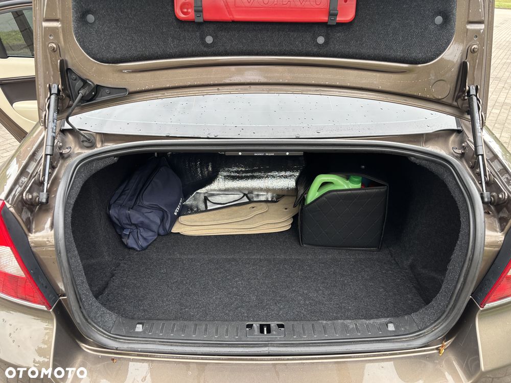 Volvo S80 - 26