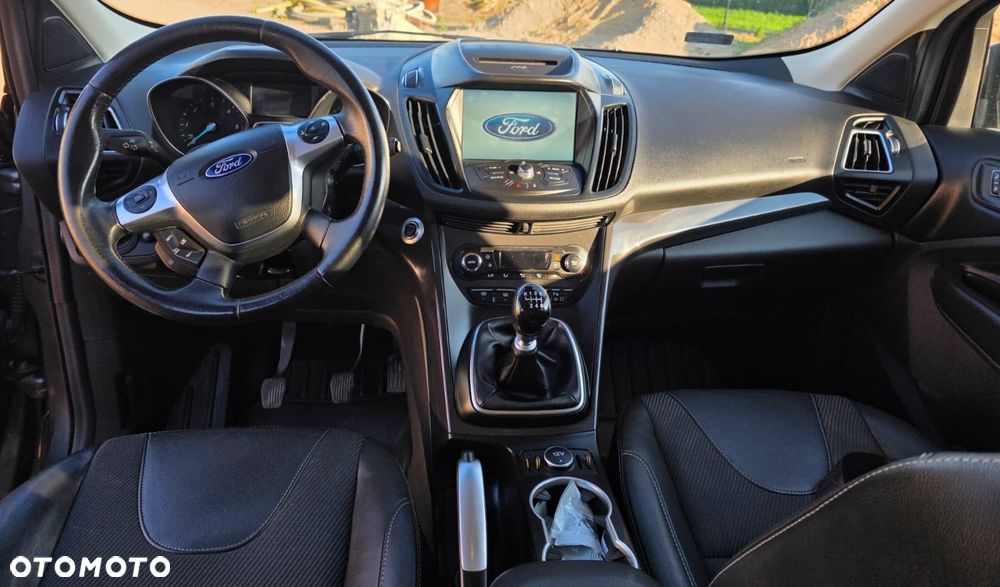 Ford Kuga 2.0 TDCi FWD Titanium - 11