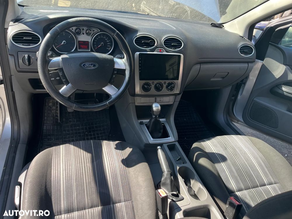 Dezmembrez Ford Focus II facelift 2009 1,8 TDCI gri argintiu sedan - 8