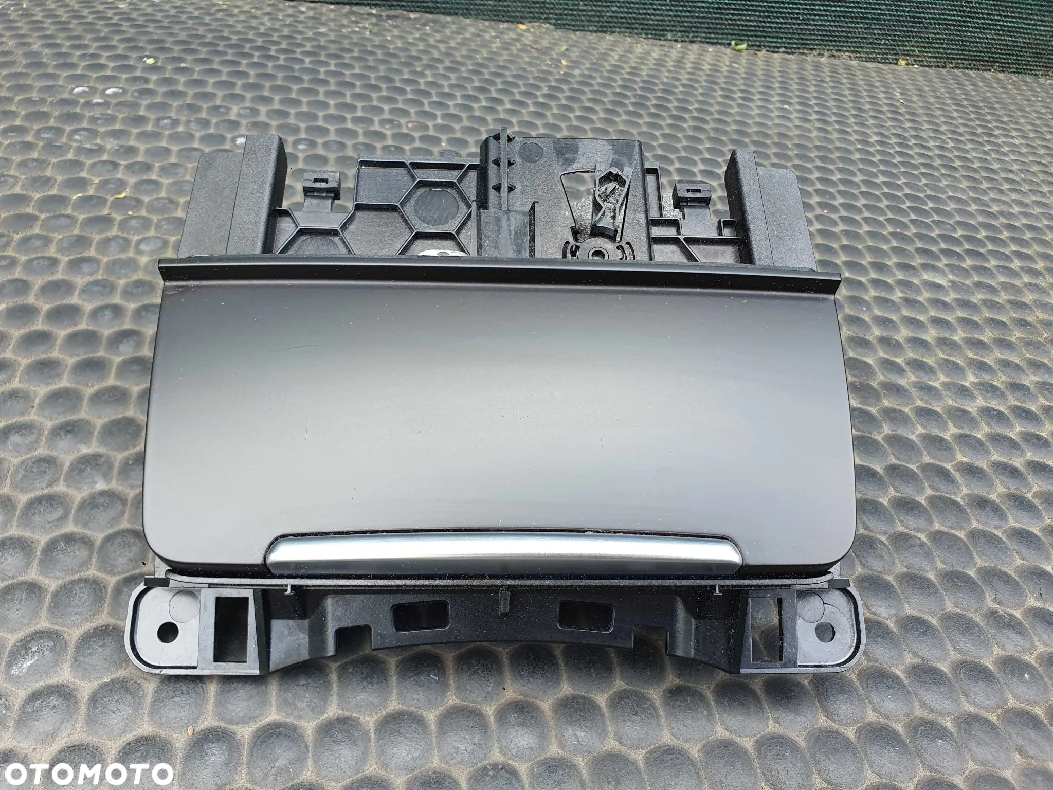 Popielniczka 8K0857951 Klapka Zapalniczka Wklad Czarna Audi A4 B8 A5 Q5 - 2