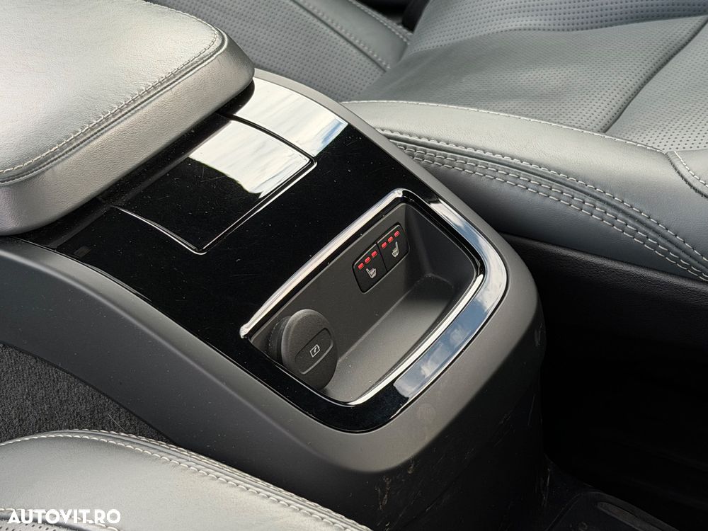 Volvo S90 T8 Twin Engine AWD Geartronic Inscription - 17
