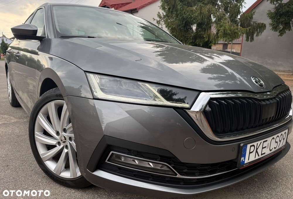 Skoda Octavia 2.0 TDI Sportline DSG - 1