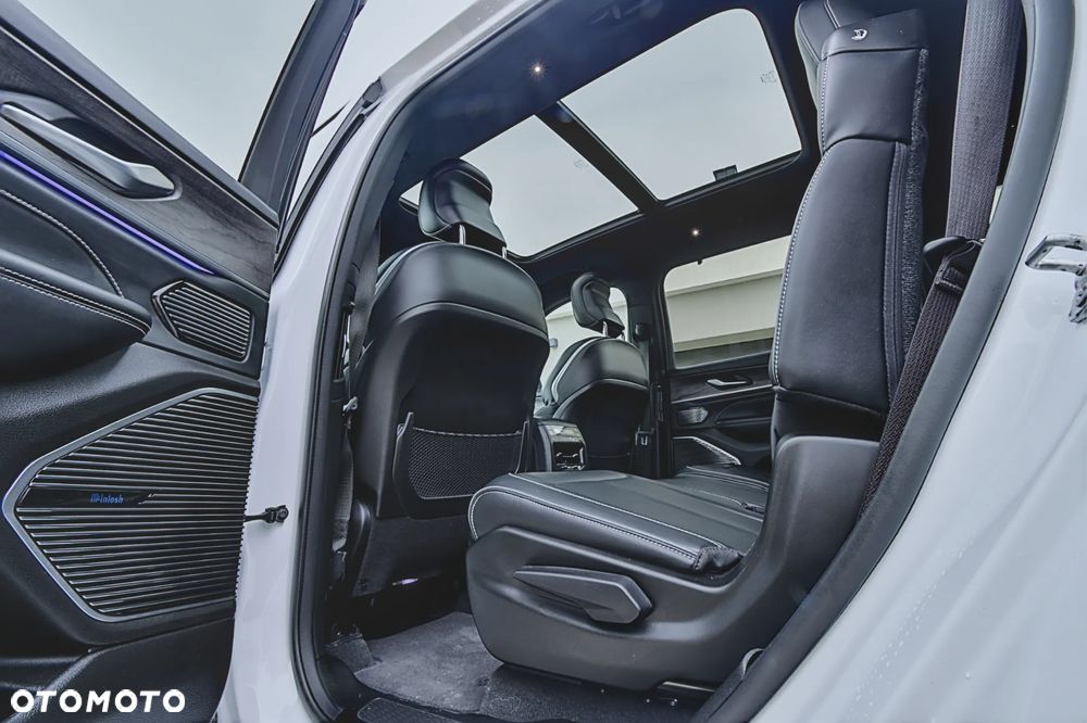 Jeep Grand Cherokee 5.7 V8 Overland - 25