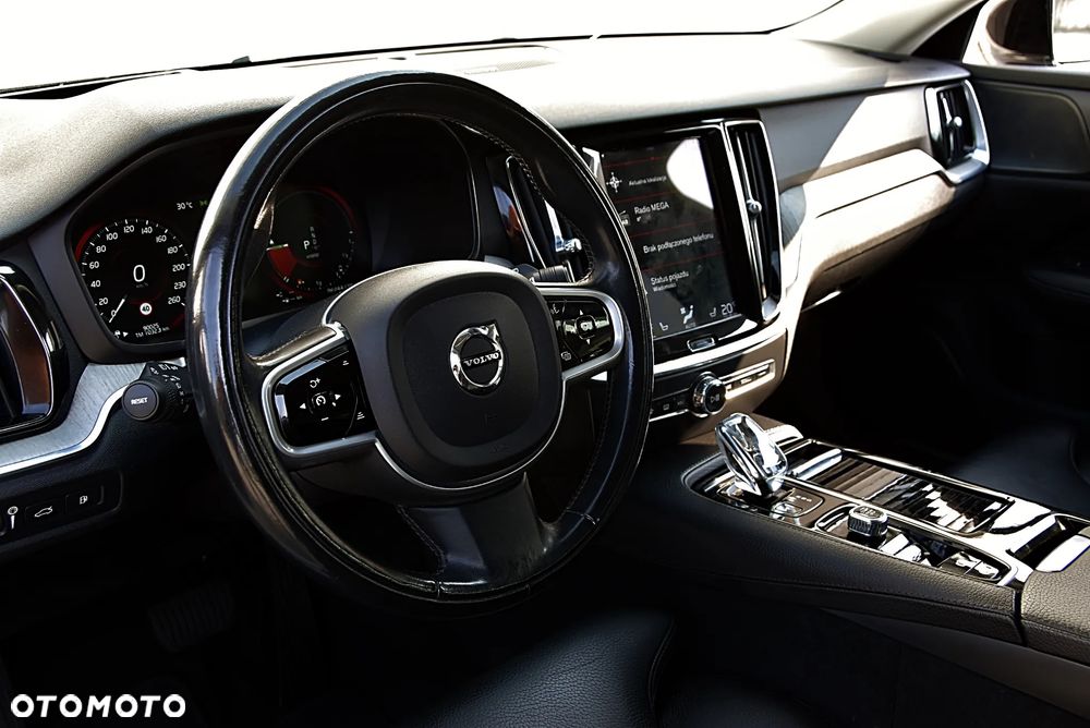 Volvo V60 T6 AWD Recharge Geartronic Inscription Expression - 12