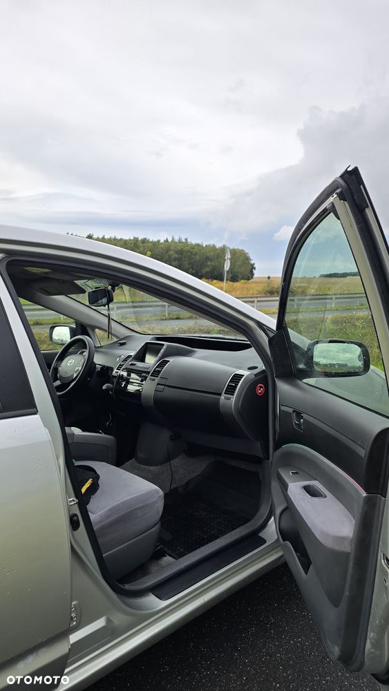 Toyota Prius 1.5 VVT-i Sol (nav) - 9
