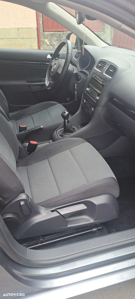 Volkswagen Golf 1.6 TDI BlueMotion Technology Comfortline - 9