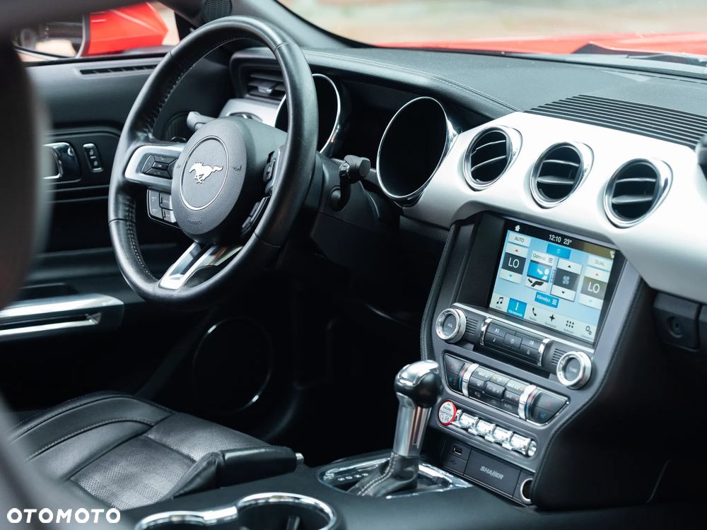 Ford Mustang 5.0 V8 GT - 10
