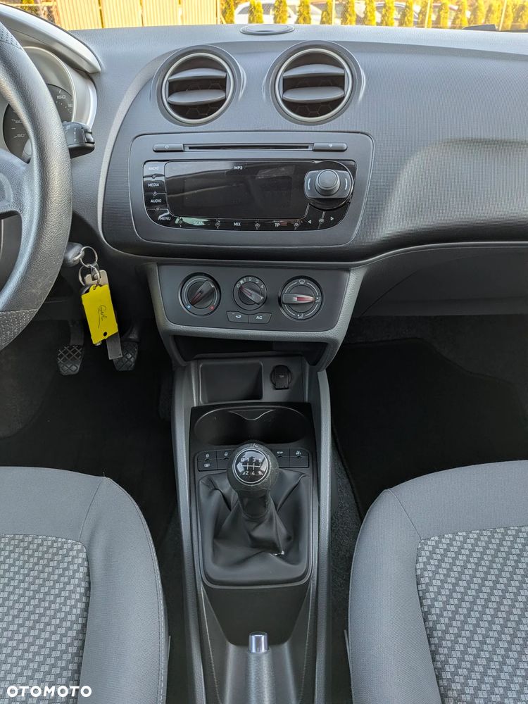 Seat Ibiza 1.4 16V Style - 27