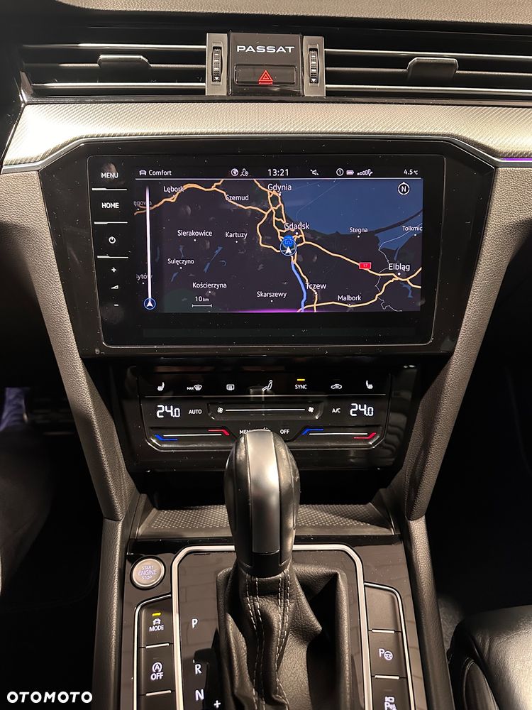 Volkswagen Passat - 12